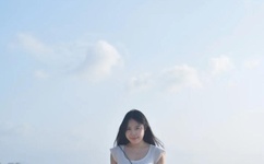 办公室扒开奶罩揉吮奶头A片小说